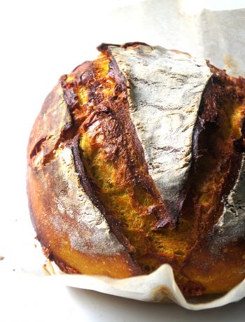 pain au levain et curcuma